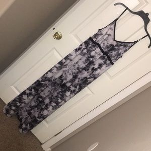 Simply Vera Wang Maxi